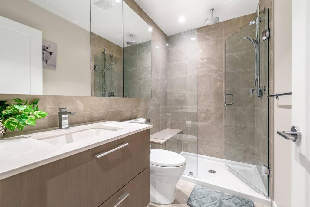 Modern Comfort At Ubc: 1Br Condo Near Campus Vancouver Exteriér fotografie